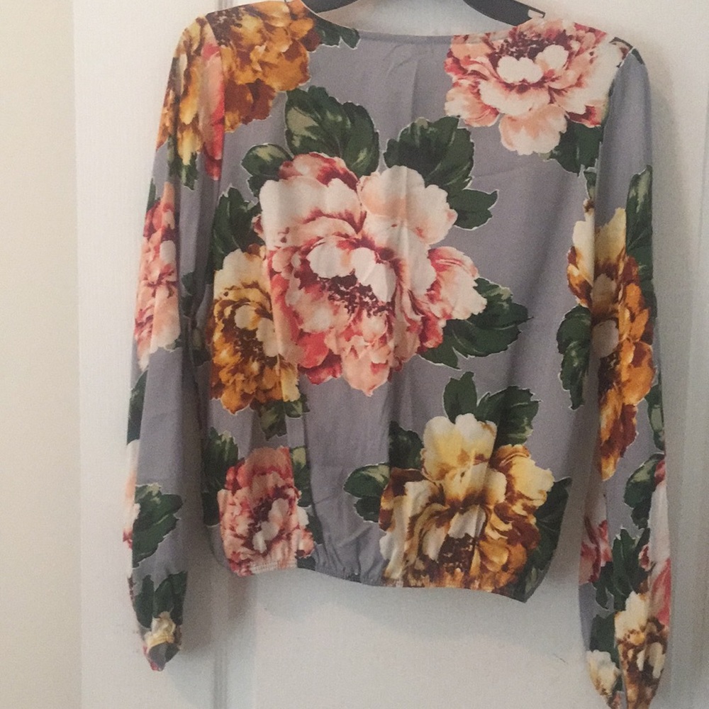 Floral blouse - Picture 2 of 2